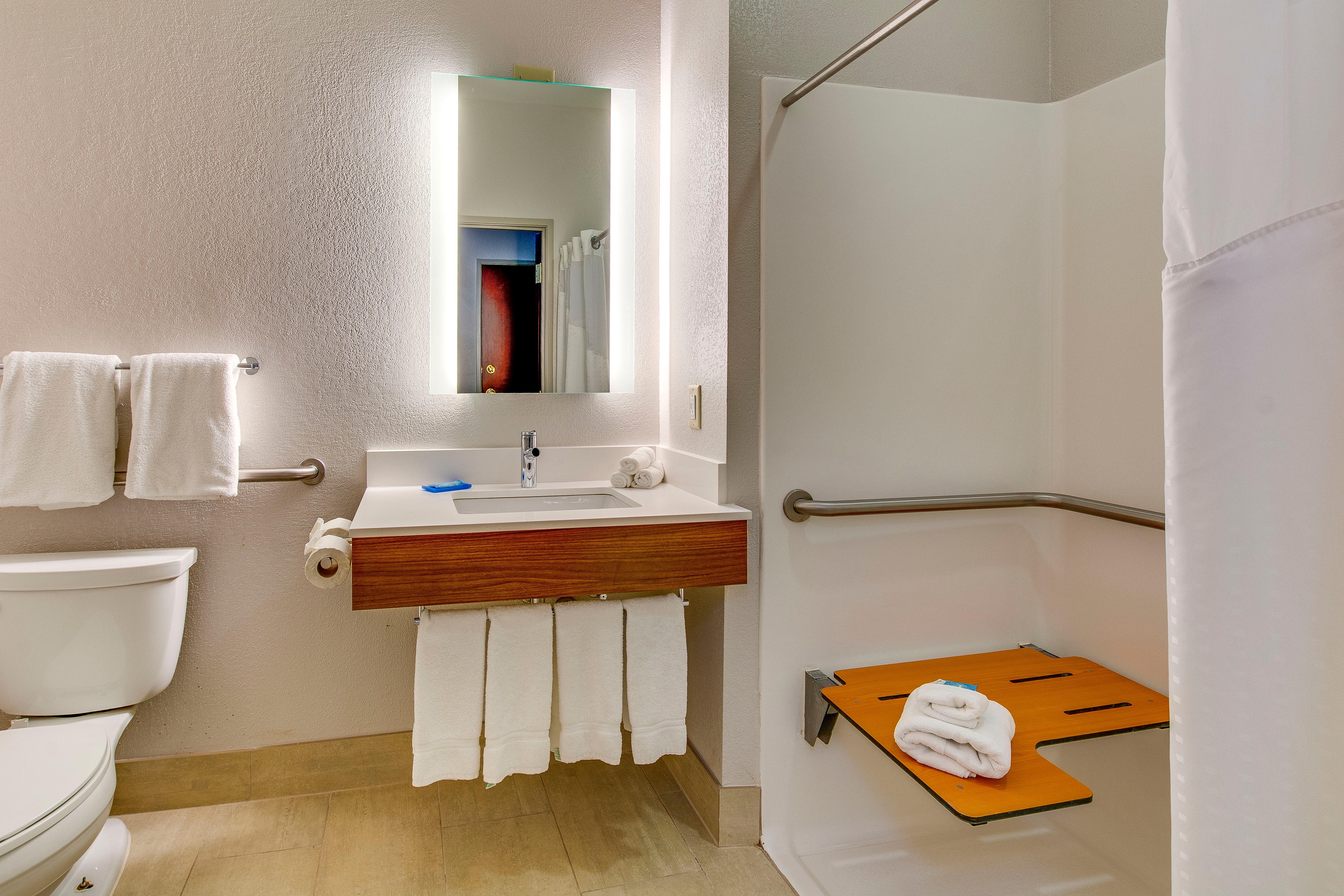 Holiday Inn Express Вансен Екстериор снимка