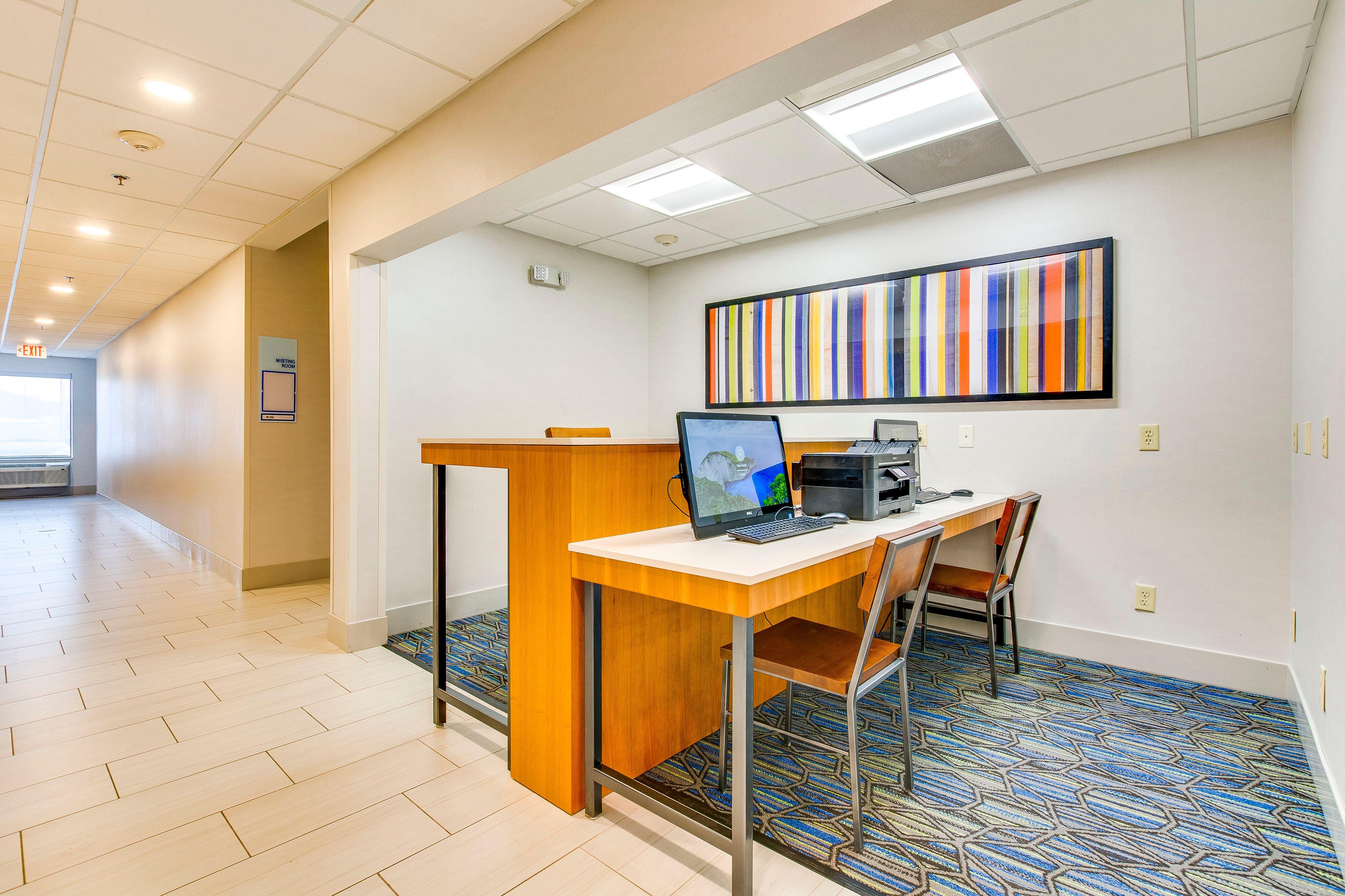 Holiday Inn Express Вансен Екстериор снимка