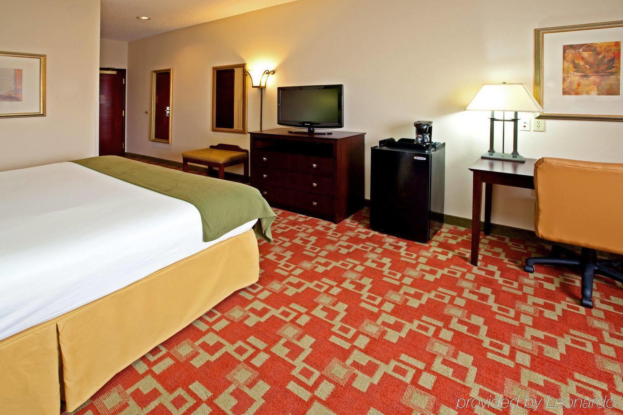 Holiday Inn Express Вансен Стая снимка