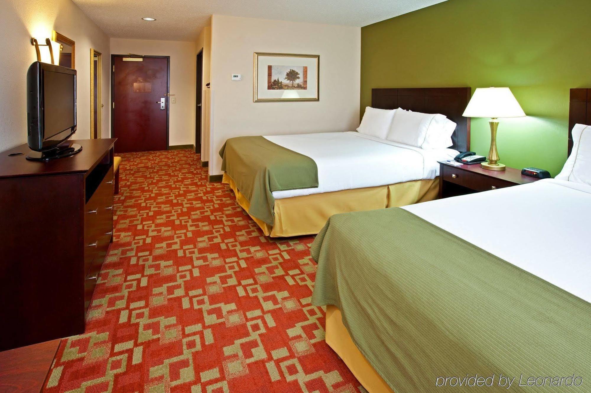 Holiday Inn Express Вансен Екстериор снимка